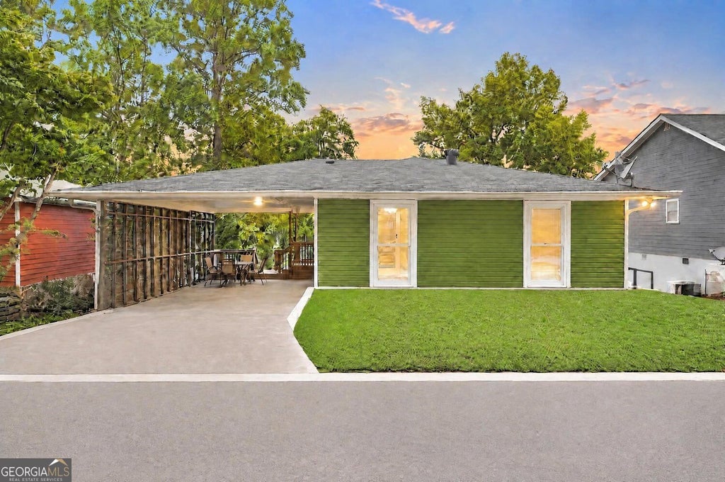 Photo of 2298 E Lake Drive NE, Conyers, GA 30012 (MLS # 10866885)