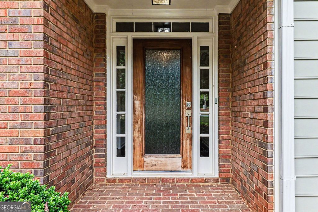 Photo of 560 Flying Scot Way, Alpharetta, GA 30005 (MLS # 10762223)