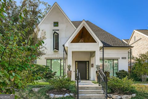 Photo of 2246 Virginia Place NE, Atlanta, GA 30305 (MLS # 10644325)