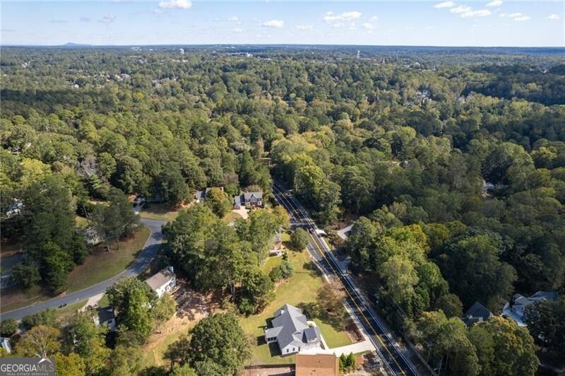 Roswell, Georgia 30075, United States, 4 Bedrooms Bedrooms, ,3 BathroomsBathrooms,Residential,Pending,119911