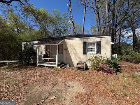 3935 Singer DR Columbus GA 31903