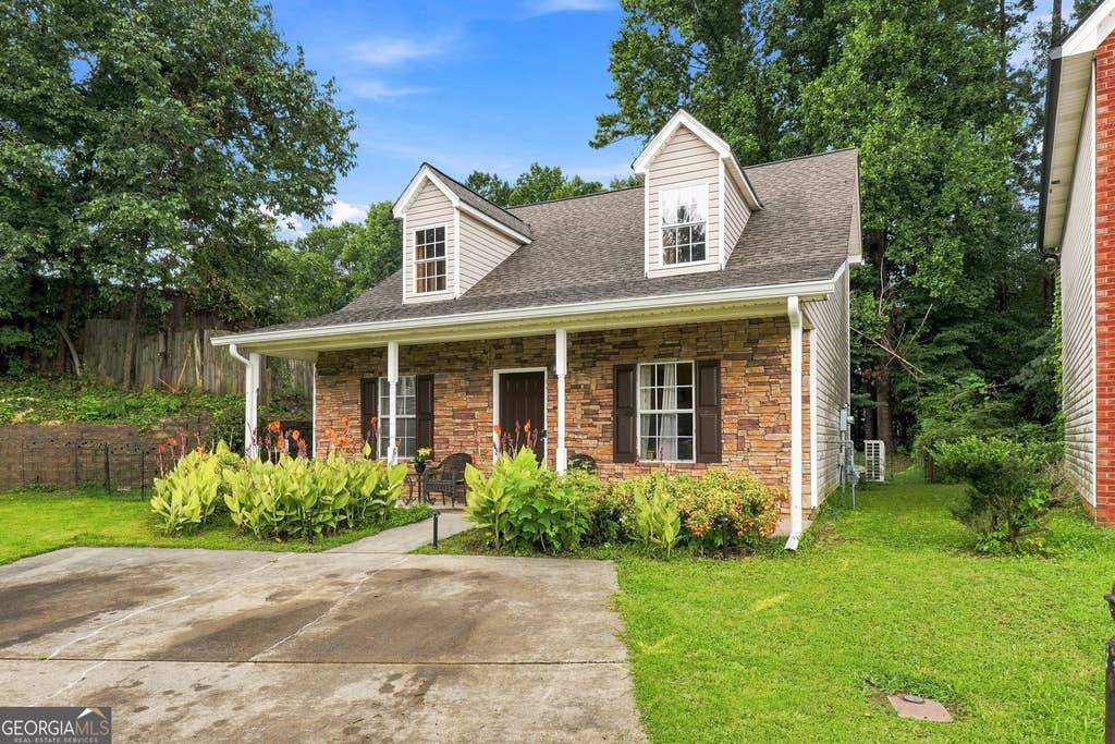 Photo of 105 Twin Pines Court, Dallas, GA 30132 (MLS # 10819280)