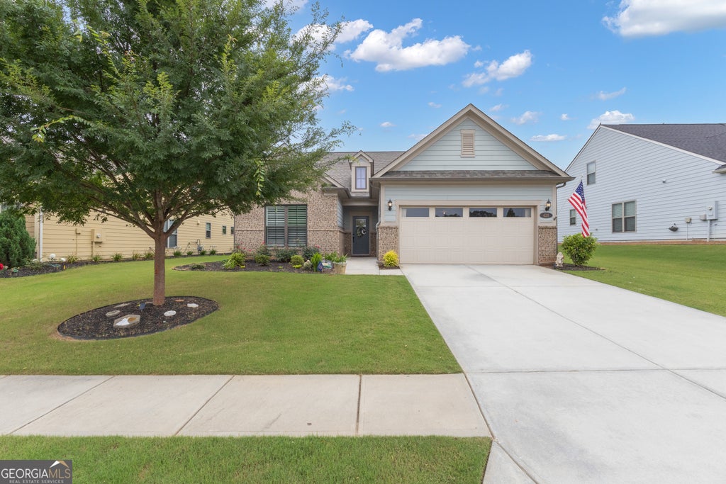 Photo of 420 Southbridge Pass, Peachtree City, GA 30269 (MLS # 10794297)
