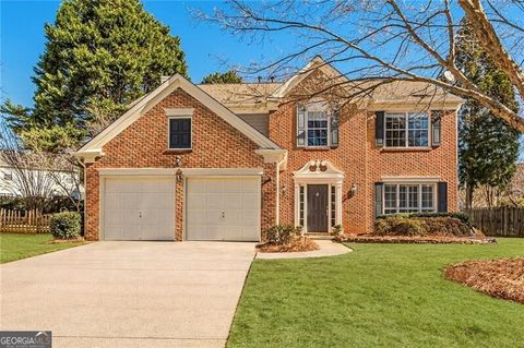 120 Lyndhurst CT Roswell GA 30075