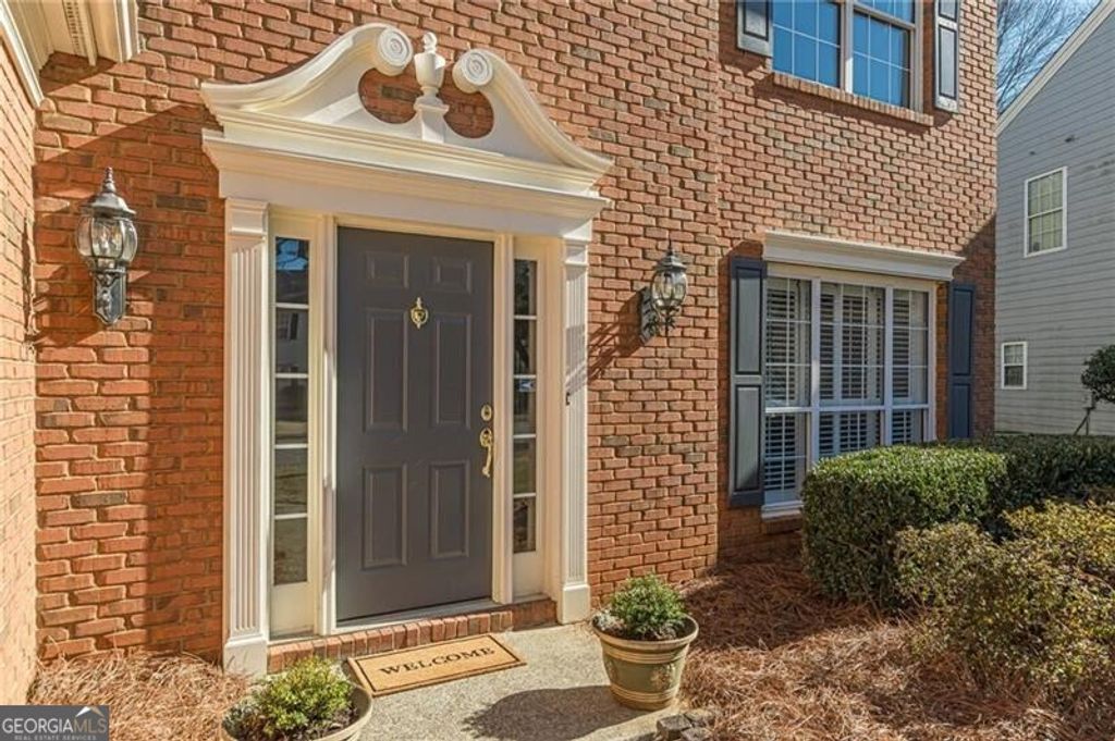Photo of 120 Lyndhurst Court, Roswell, GA 30075 (MLS # 10679710)