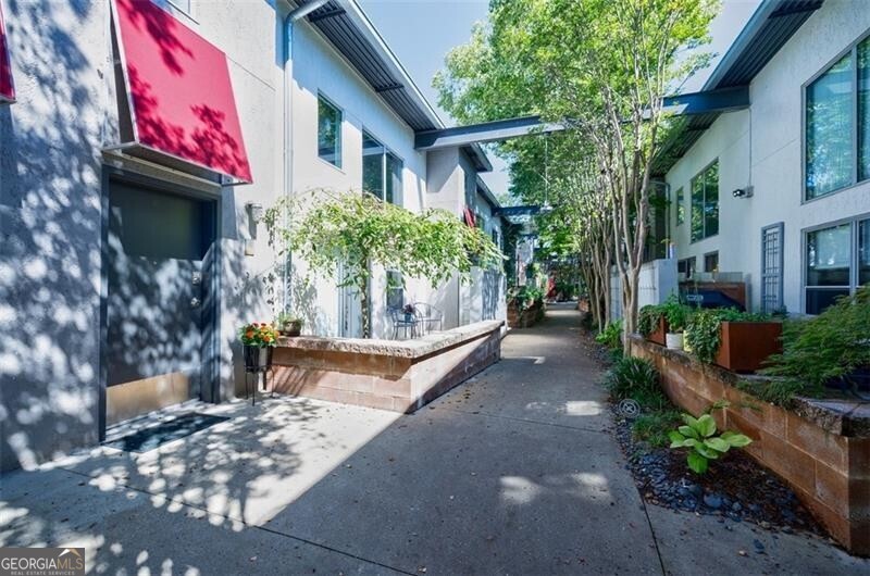 195 Arizona AVE NE 179