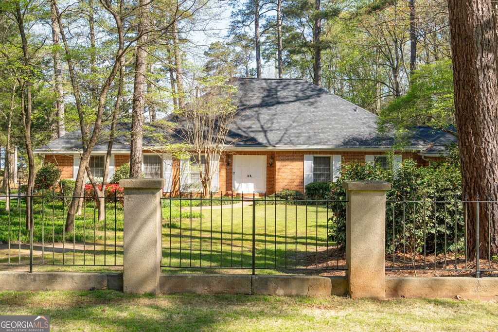 Photo of 2506 Emerald Drive, Jonesboro, GA 30236 (MLS # 10676217)