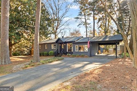 Photo of 1333 Victor Road NE, Atlanta, GA 30324 (MLS # 10652155)