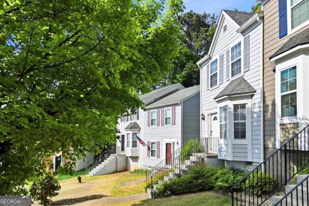 Photo of 104 Lakestone Court, Marietta, GA 30066 (MLS # 10873980)
