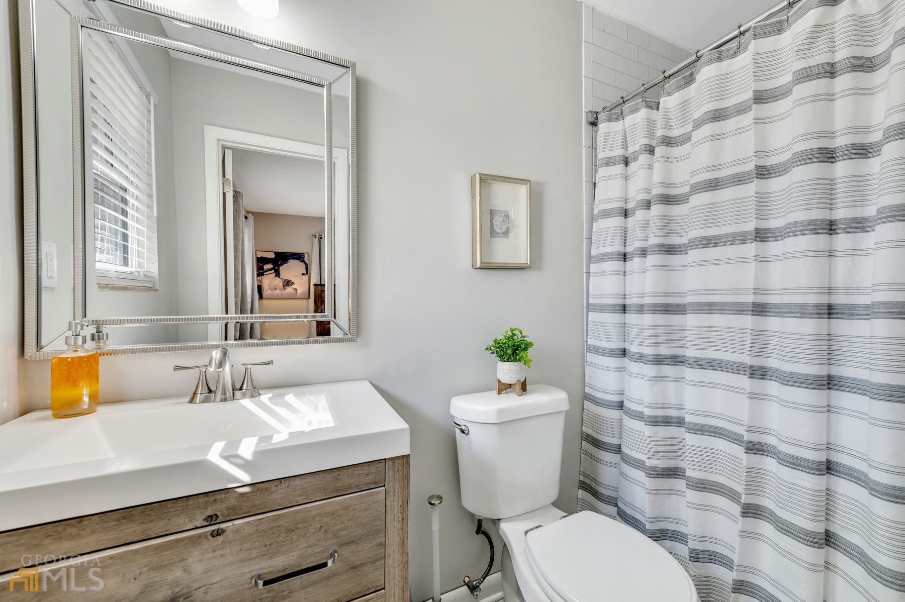 Addison Heights - Residential Lease