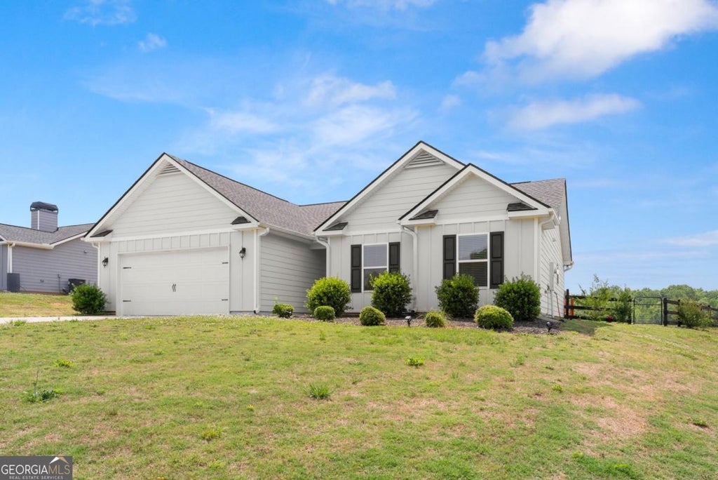 Photo of 810 Anderson Thomas Road, Martin, GA 30557 (MLS # 10818750)