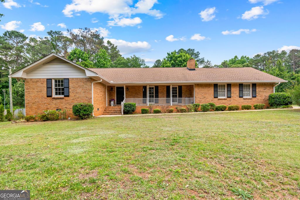 Photo of 210 Cedar Trail, Jonesboro, GA 30238 (MLS # 10771393)