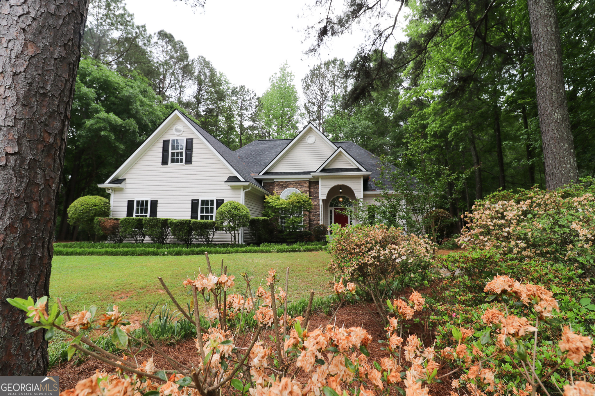 416 Line Creek CIR