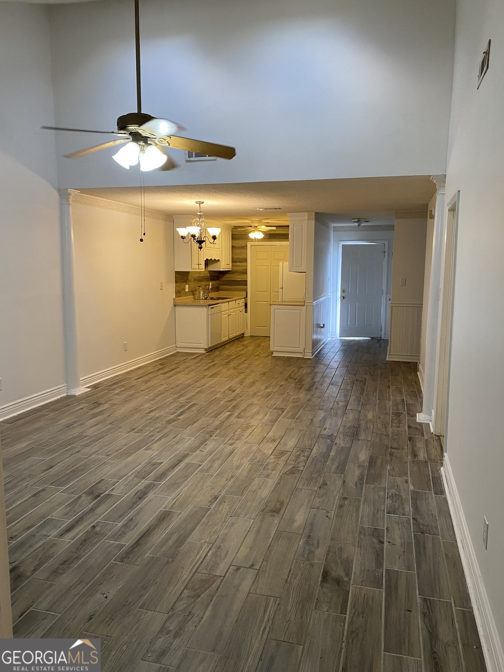 310 Westcliff Center ST