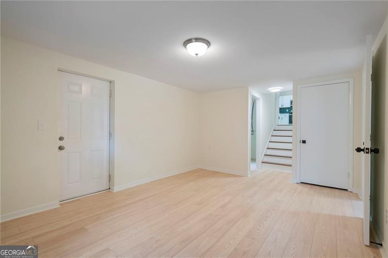 8432 Magnolia DR