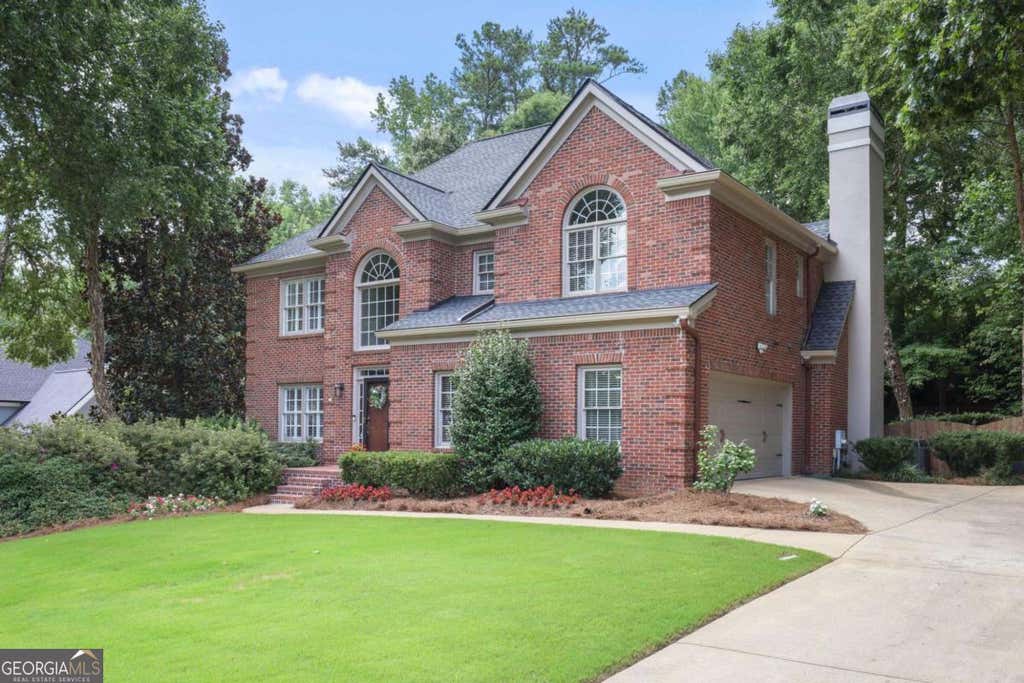 Photo of 1030 Knoll Terrace, Roswell, GA 30075 (MLS # 10809018)