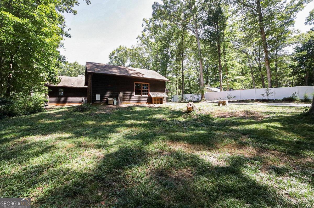 Photo 39 of 51 of 200 Bentwood TRL house