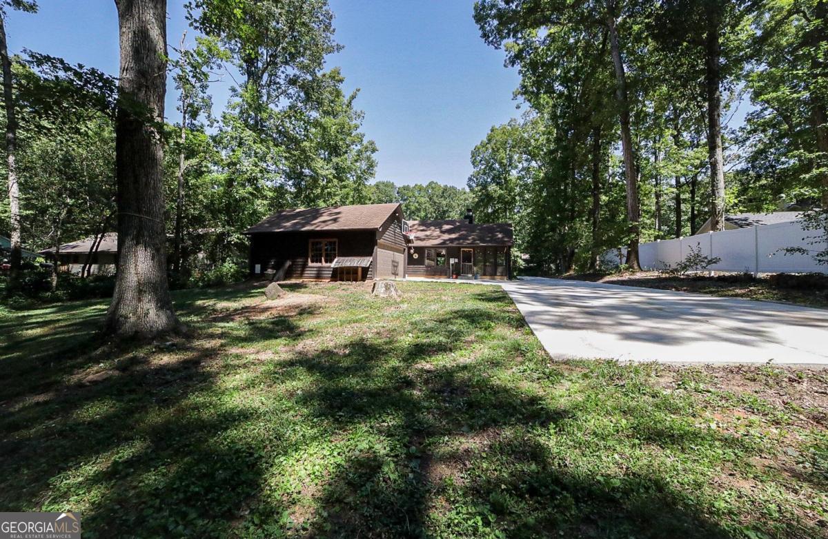 Photo 41 of 51 of 200 Bentwood TRL house