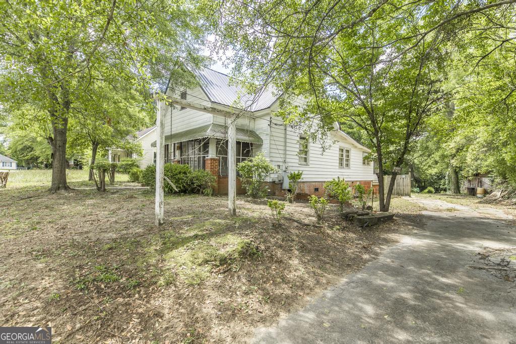 836 Grady ST S