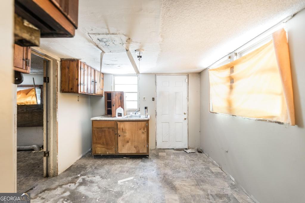 836 Grady ST S