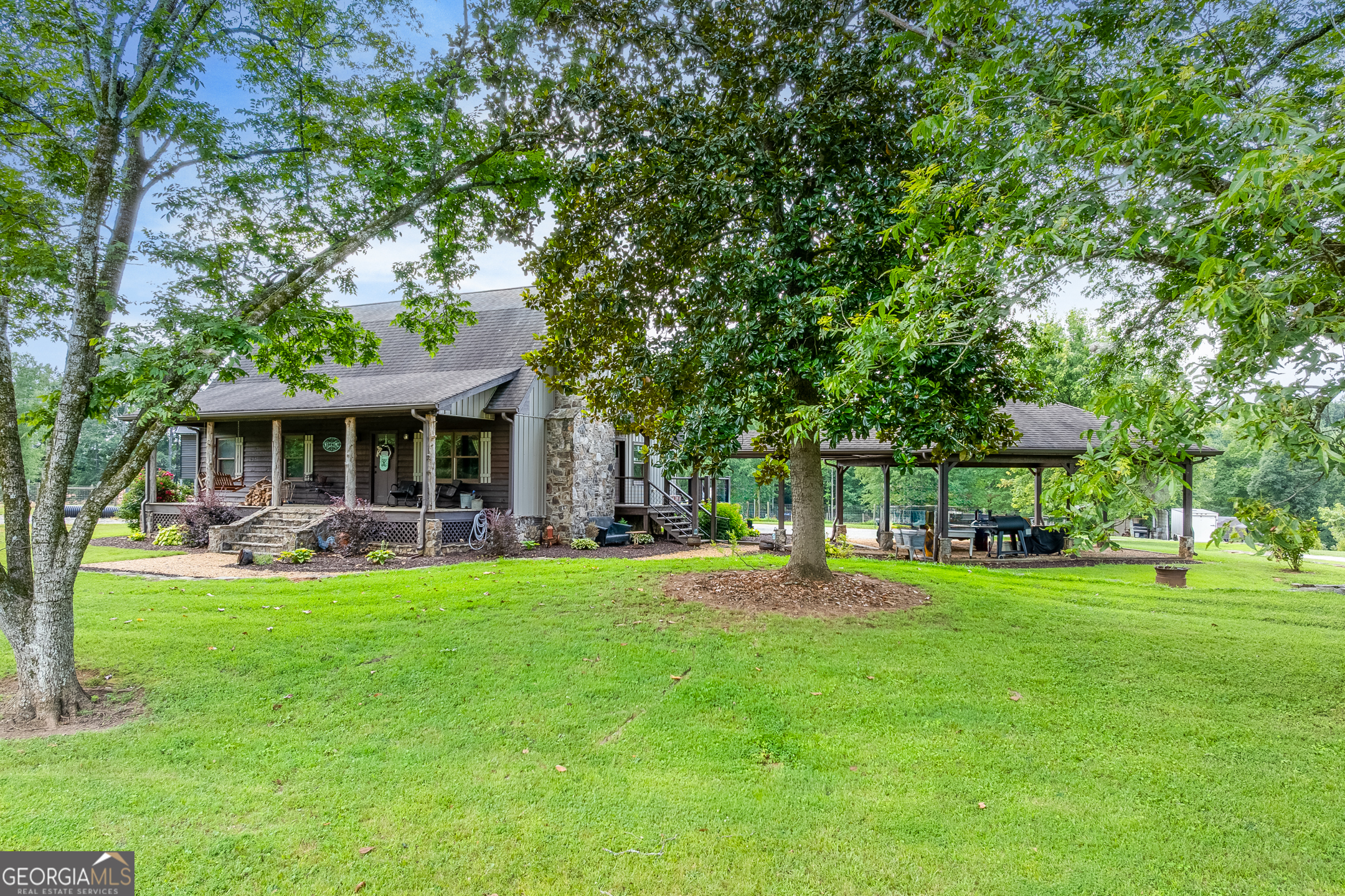 335 Jones RD