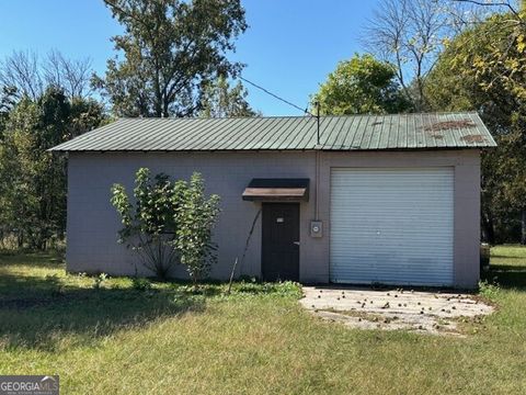 Photo of 221 Warren Road NE, Rome, GA 30165 (MLS # 10634075)