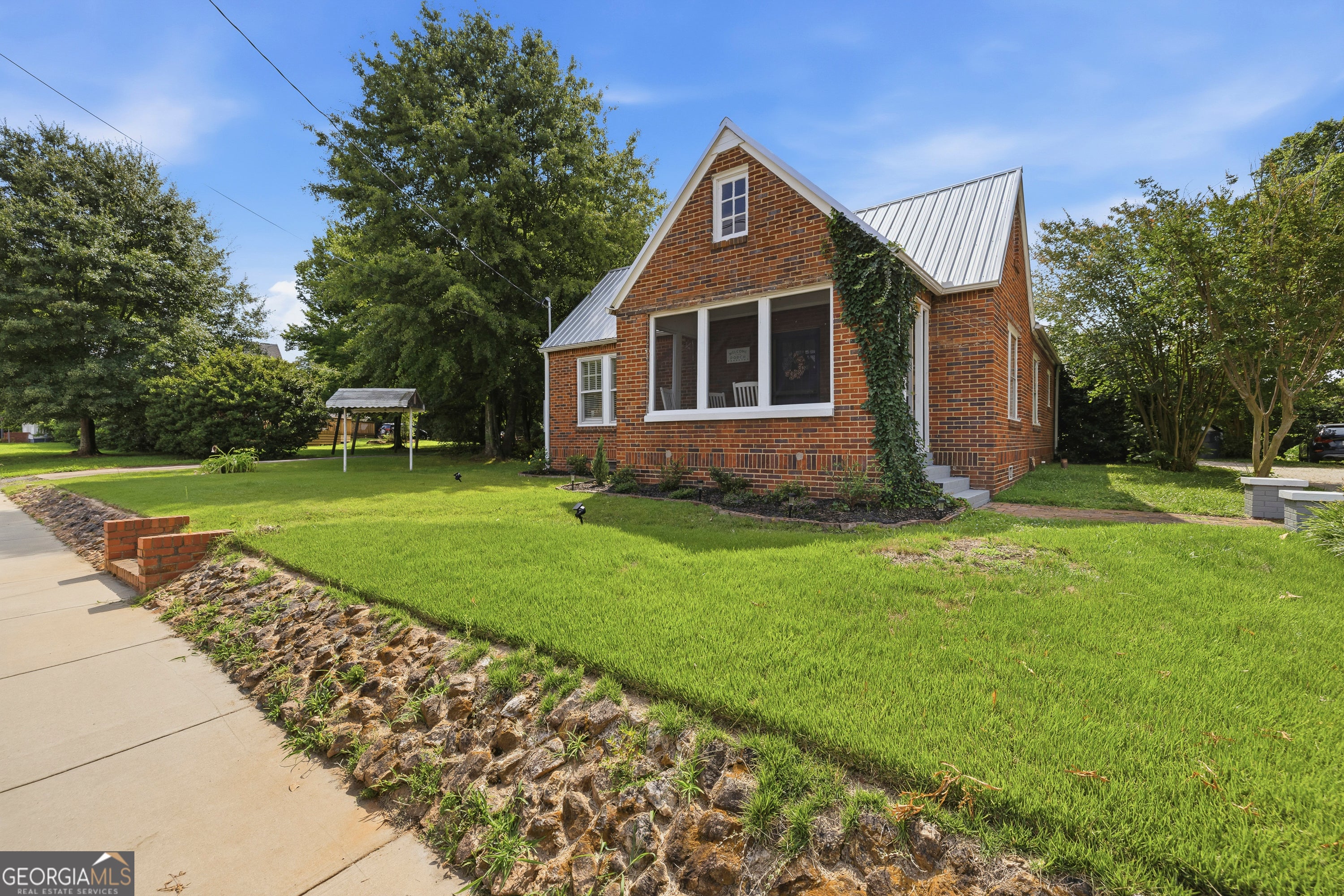 274 S Cherokee RD