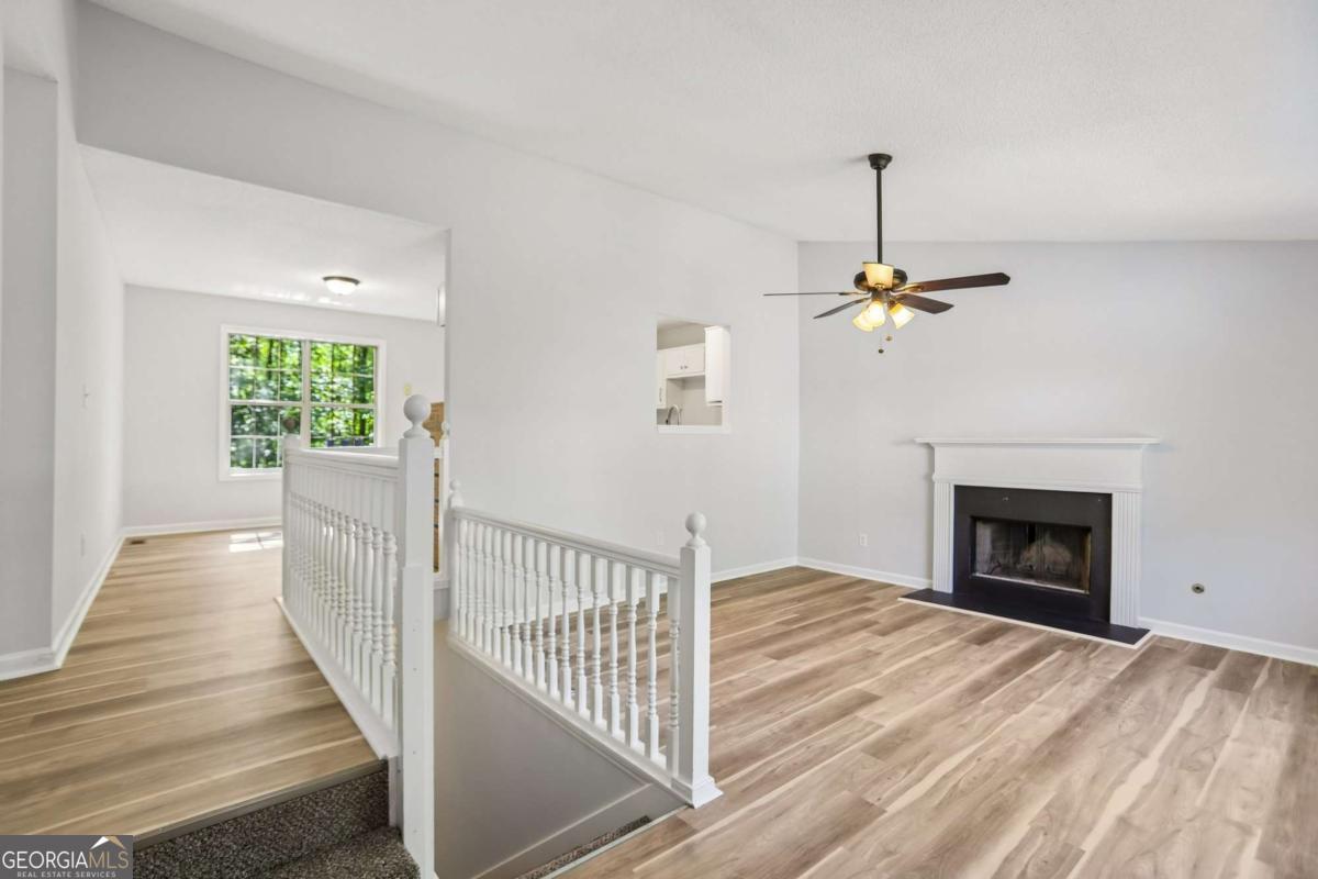 43 Gina CT