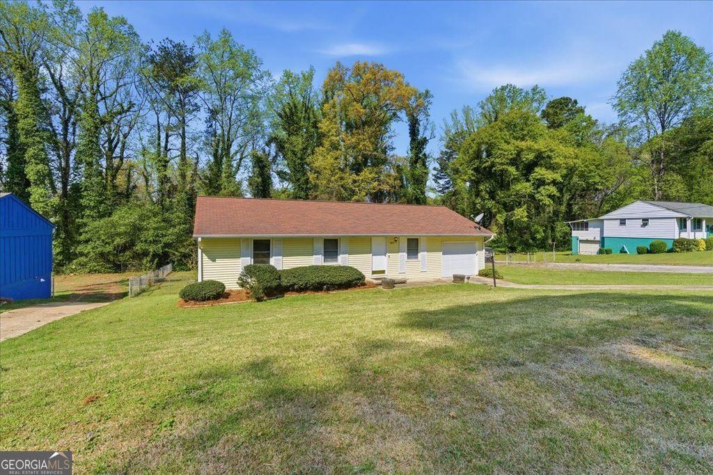 Photo of 2614 Spring Drive, Smyrna, GA 30080 (MLS # 10719935)