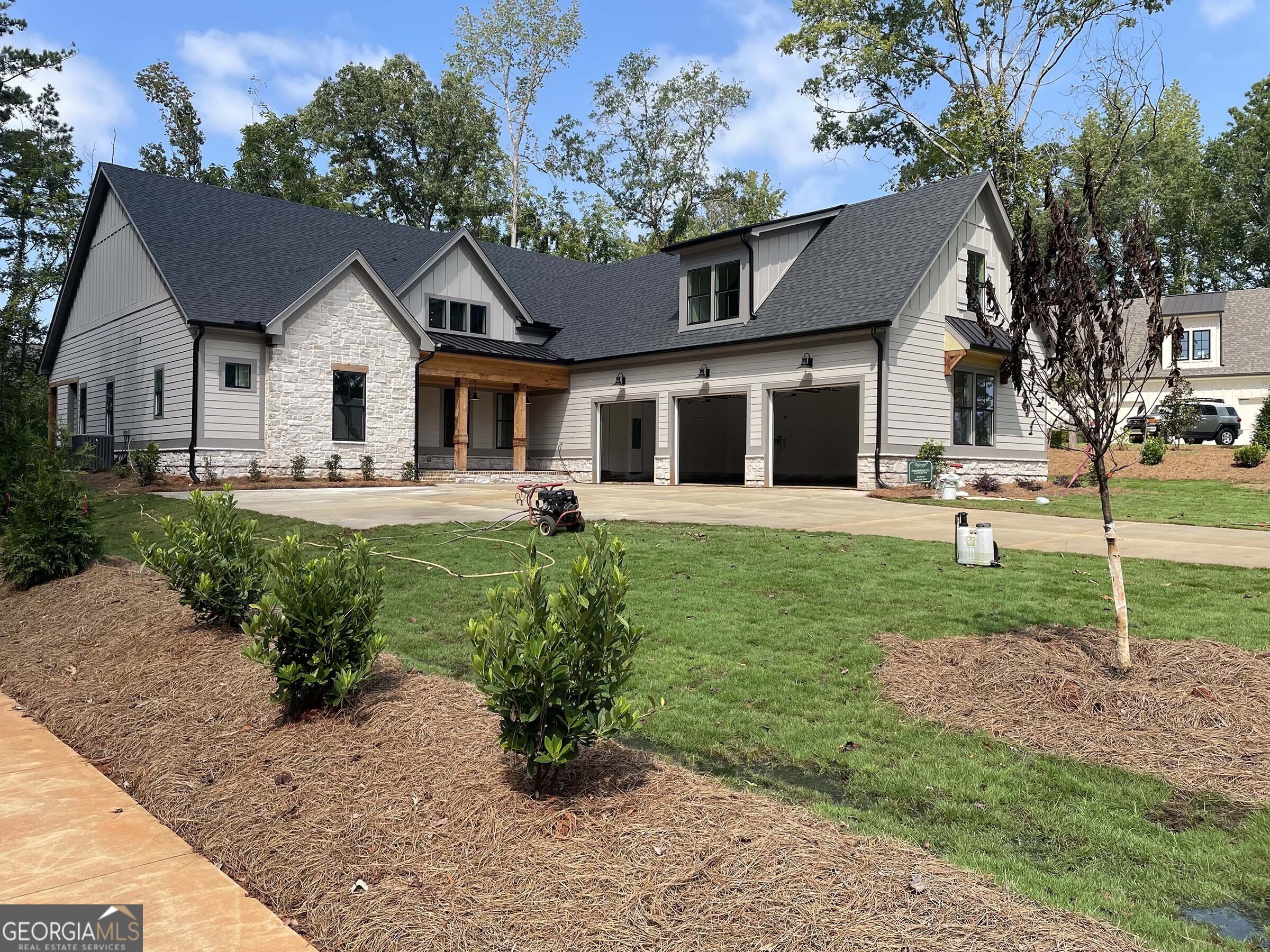 225 Eagles WAY