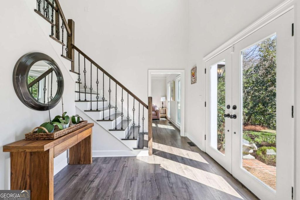 Photo of 210 Willow Lake Cove, Roswell, GA 30075 (MLS # 10718185)