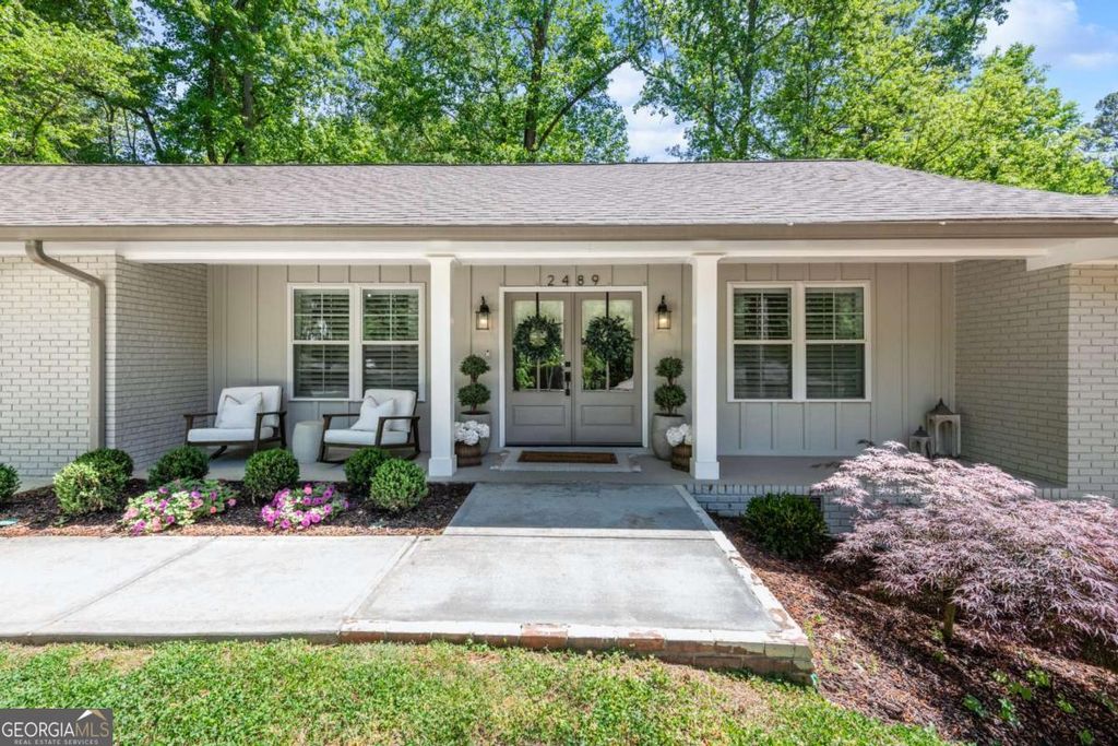 Photo of 2489 Brookcliff Way NE, Atlanta, GA 30345 (MLS # 10739474)