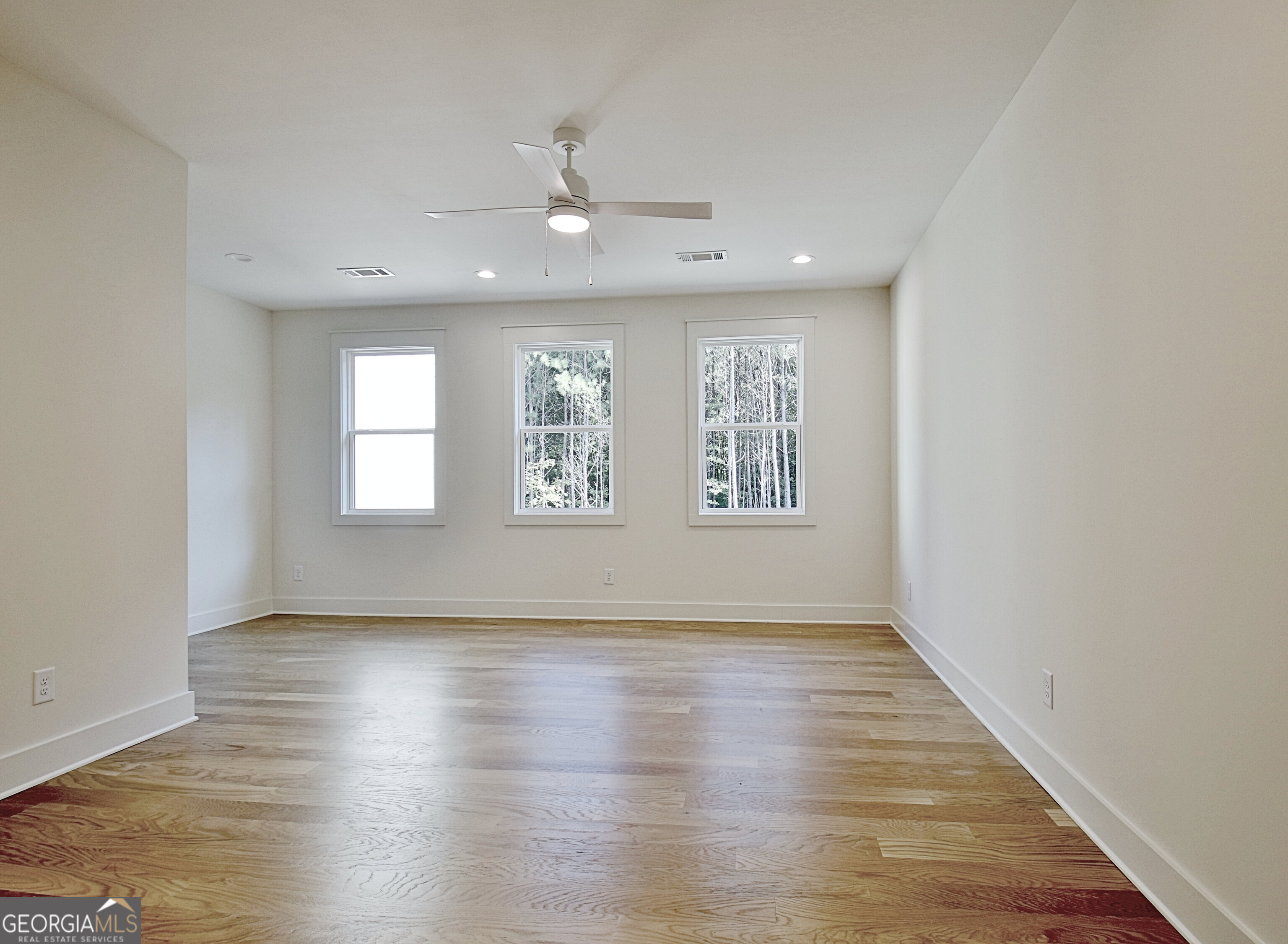 Sharpsburg, Georgia 30277, United States, 5 Bedrooms Bedrooms, ,5 BathroomsBathrooms,Residential,Active,110650