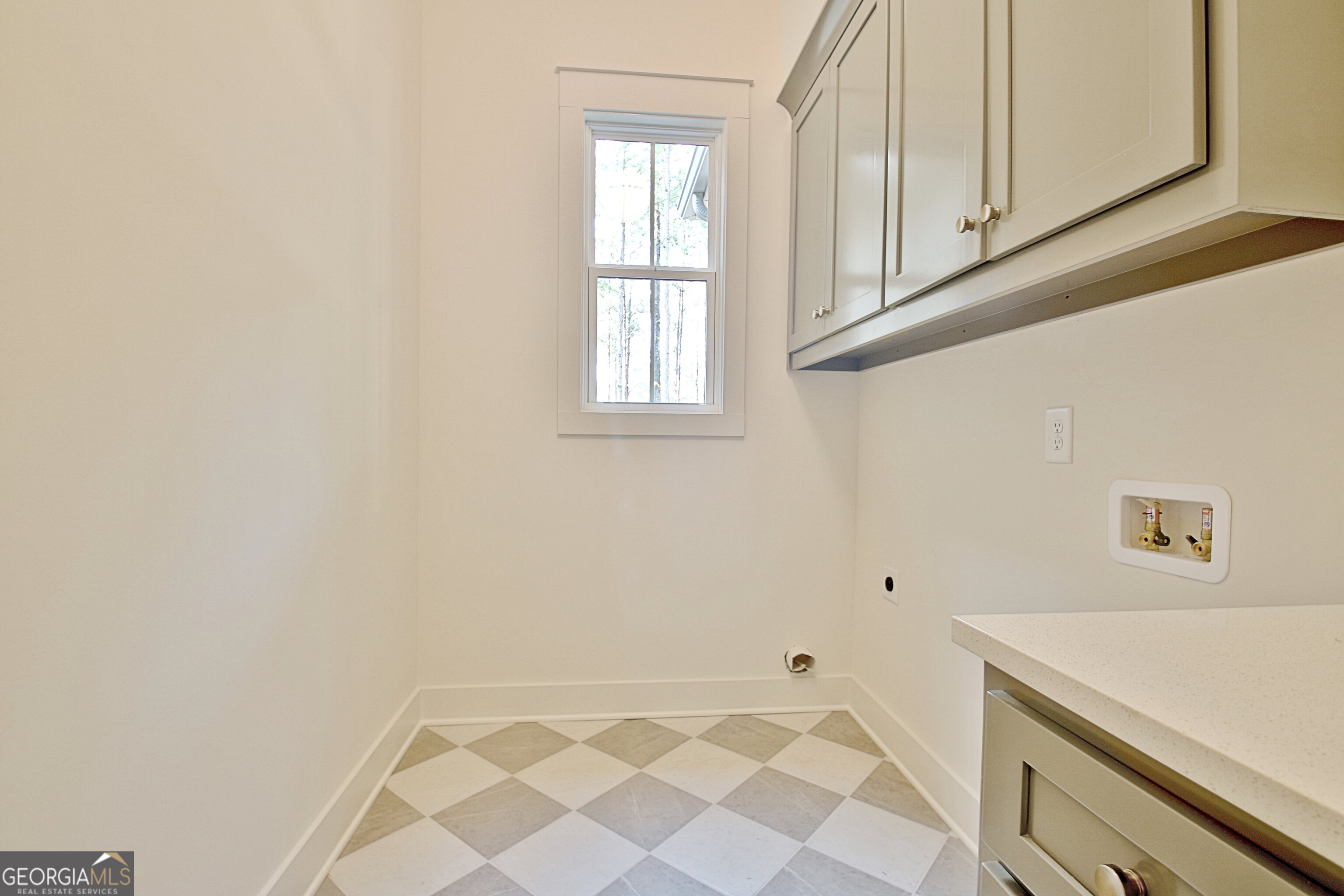 Sharpsburg, Georgia 30277, United States, 5 Bedrooms Bedrooms, ,5 BathroomsBathrooms,Residential,Active,110650