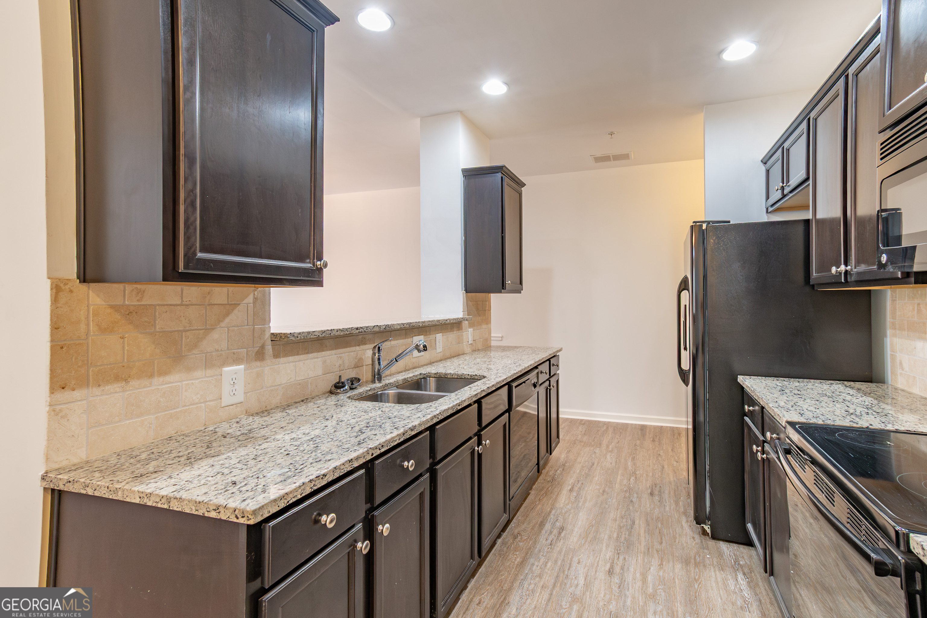 Norcross, Georgia 30093, United States, 3 Bedrooms Bedrooms, ,3 BathroomsBathrooms,Residential,Active,154661