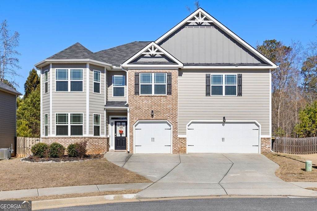 Photo of 166 Brookview Drive, Newnan, GA 30265 (MLS # 10878631)