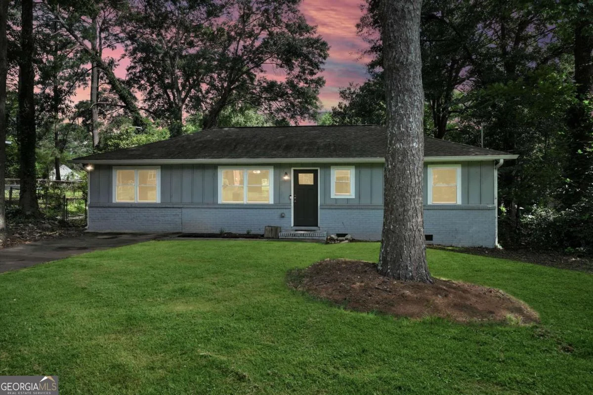 551 Floyd Drive SE