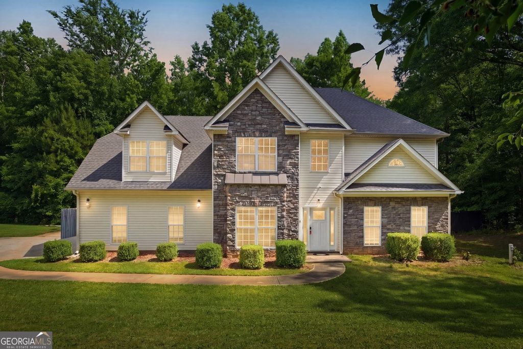 Photo of 1231 Hillview Road, Hampton, GA 30228 (MLS # 10768714)