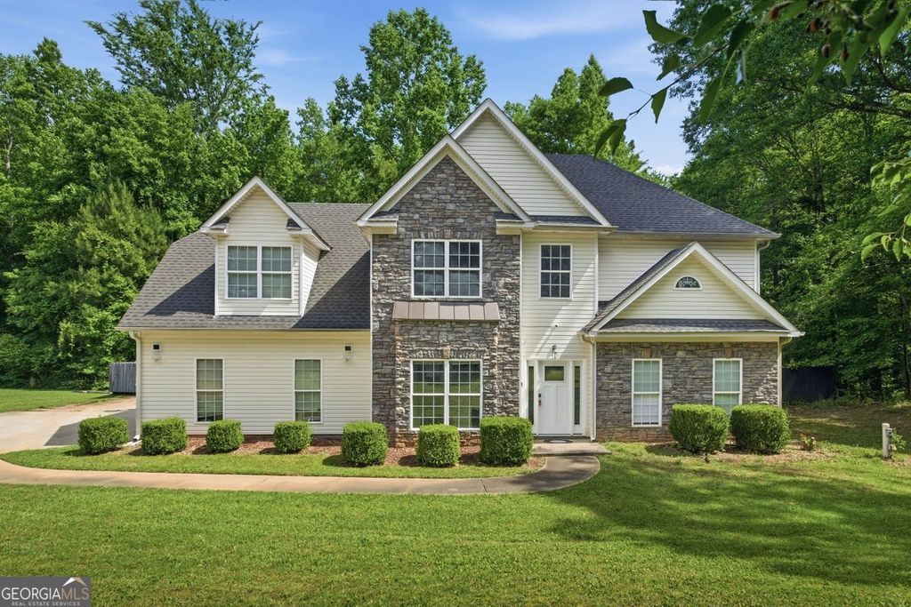 Photo of 1231 Hillview Road, Hampton, GA 30228 (MLS # 10768714)