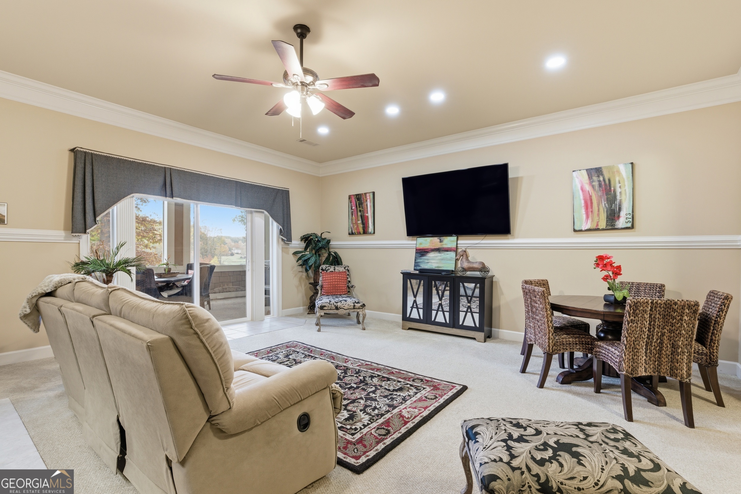 Clarkesville, Georgia 30523, United States, 6 Bedrooms Bedrooms, ,4 BathroomsBathrooms,Residential,Active,241542