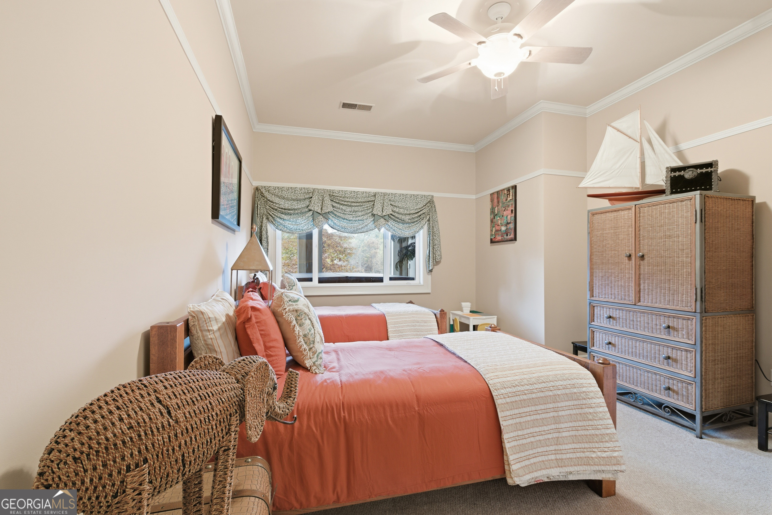 Clarkesville, Georgia 30523, United States, 6 Bedrooms Bedrooms, ,4 BathroomsBathrooms,Residential,Active,241542