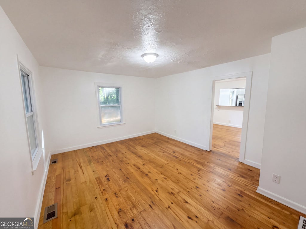 Photo of 427 Wellons Street NE, Marietta, GA 30060 (MLS # 10873832)