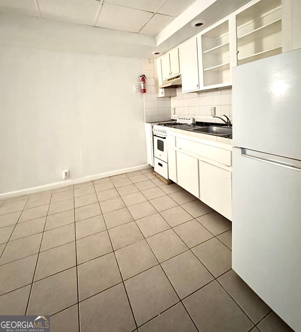 Photo of 1447 Oxford Road NE, Atlanta, GA 30307 (MLS # 10655589)