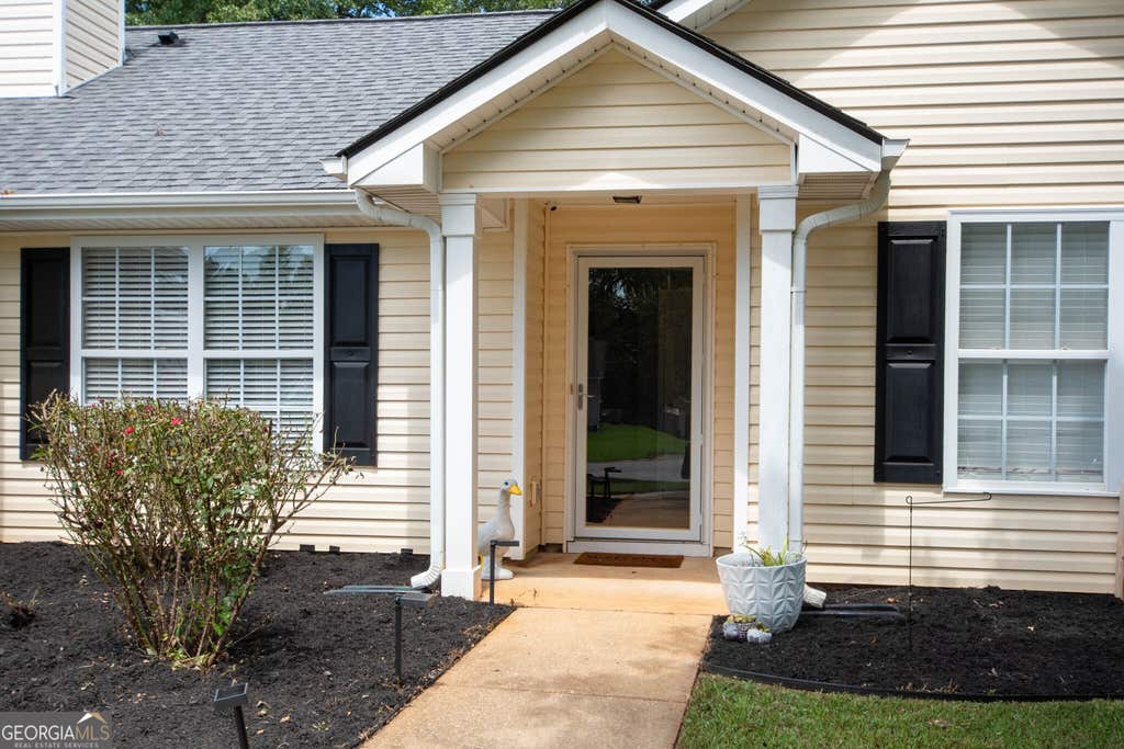 Photo of 22 Lexington Drive, Grantville, GA 30220 (MLS # 10833778)