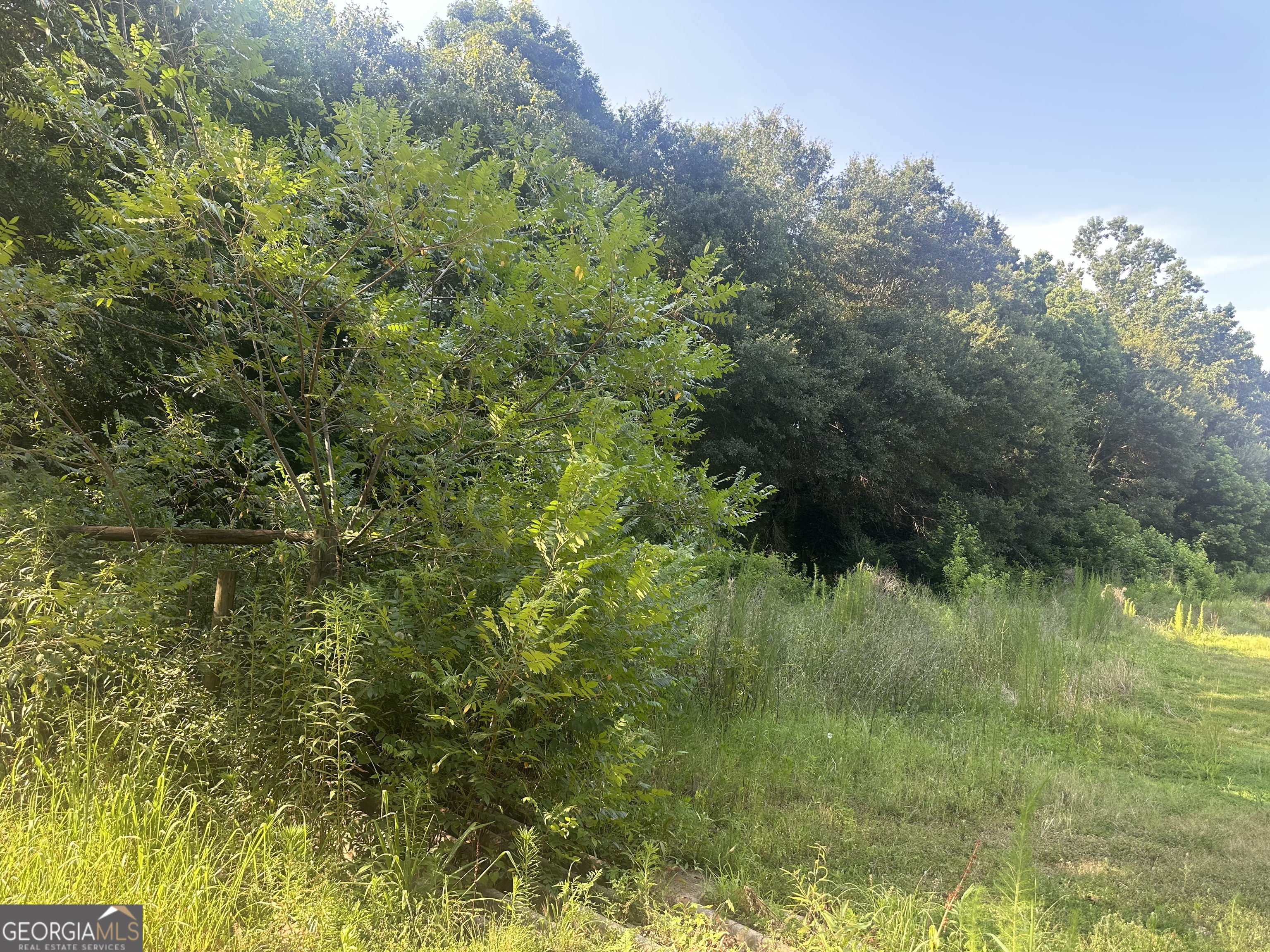 775 RIVERBEND