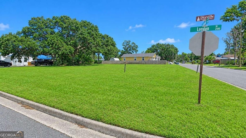Photo of 926 Cleburne Street, Brunswick, GA 31520 (MLS # 10882303)