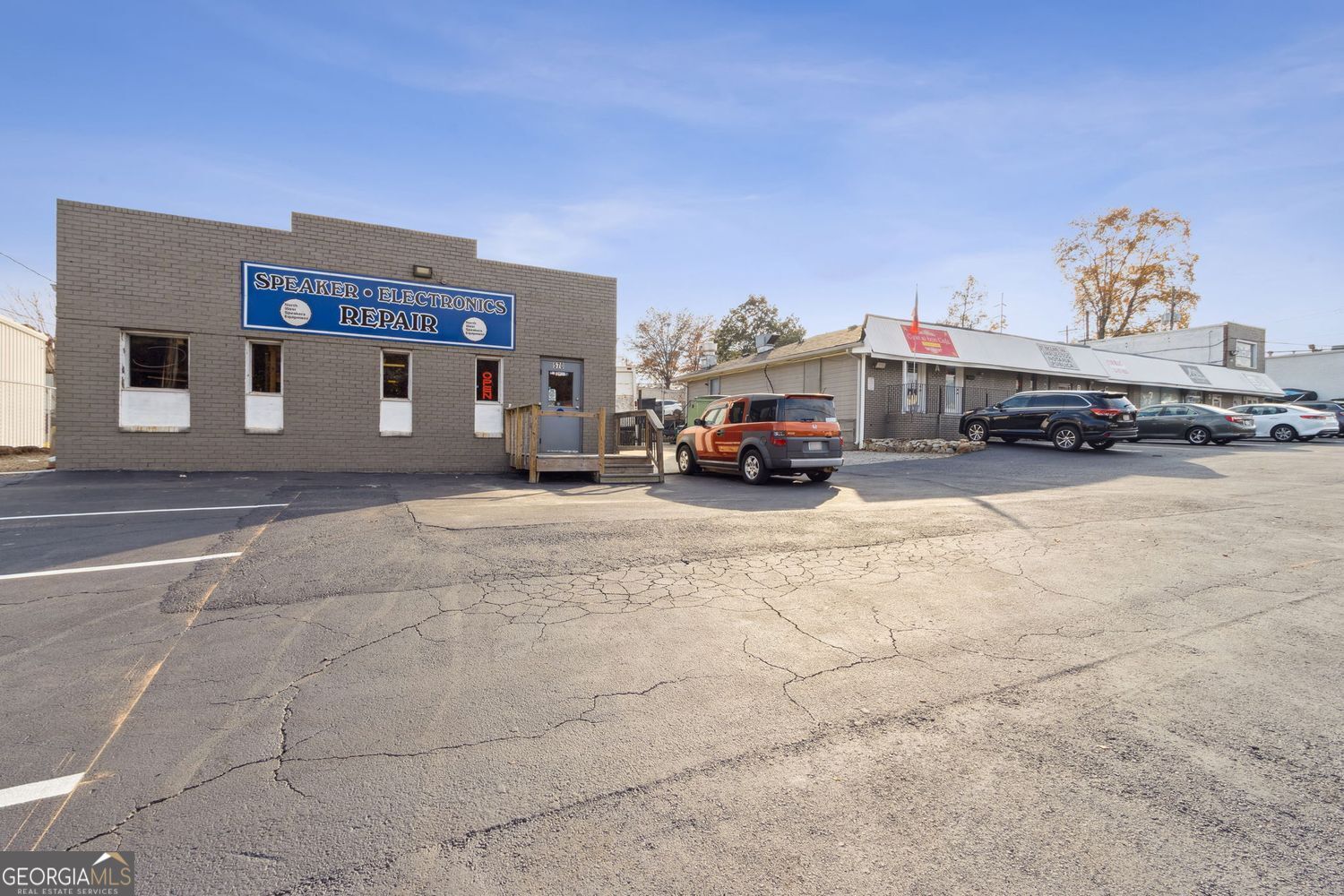 560 Windy Hill RD SE