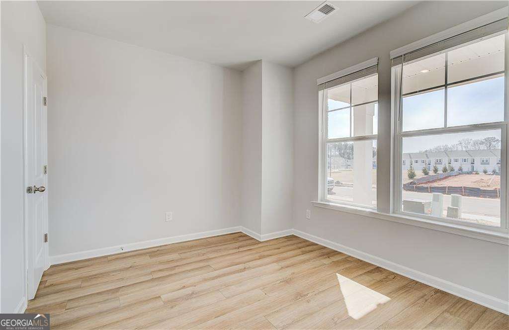 652 Leafy Branch WAY