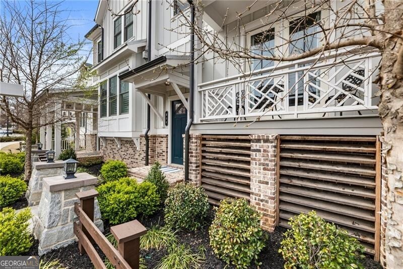 884 Mayfield RD
