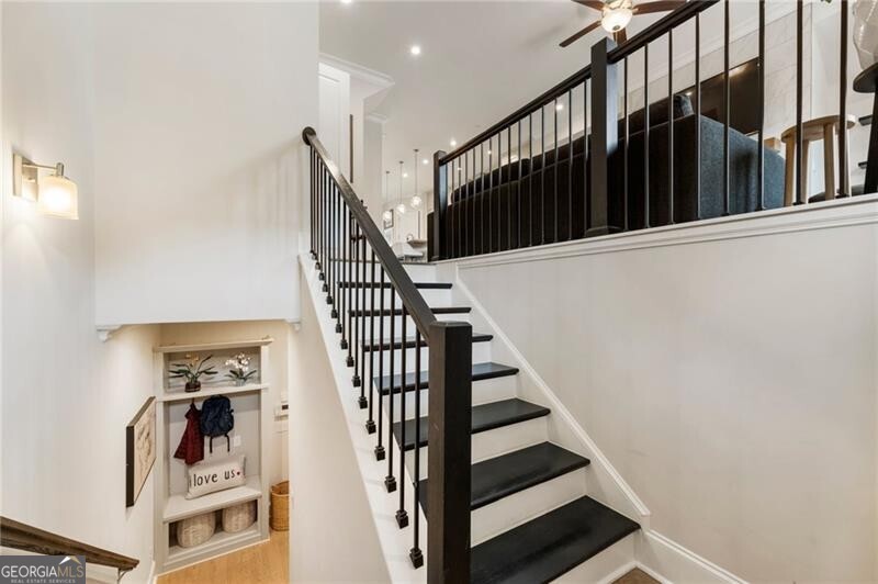 884 Mayfield RD